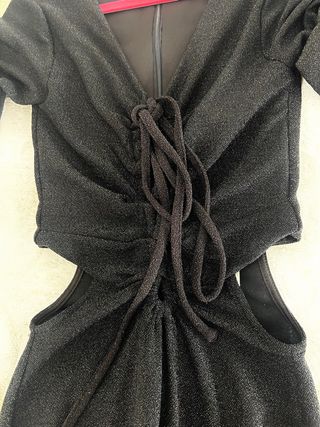 Mono negro fiesta elegante