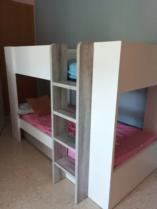 Litera de madera con cajón de almacenaje