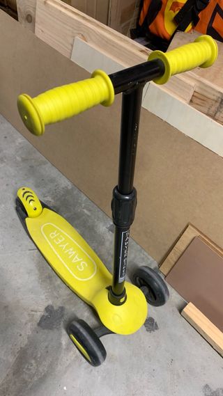 Patinete infantil Sawyer 3 ruedas amarillo