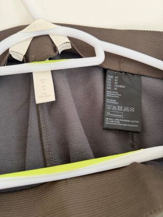 Pantalón H&M verde oliva