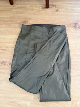 Pantalón H&M verde oliva