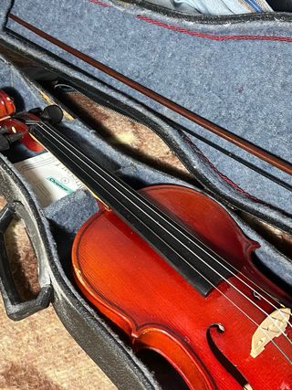 Violín Pirastro G 4 con estuche