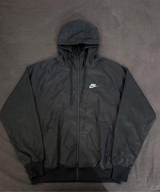 Chaqueta Nike Negra con Capucha