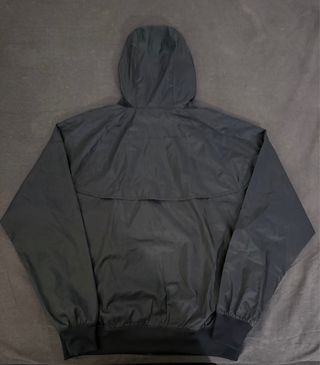 Chaqueta Nike Negra con Capucha