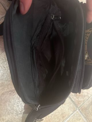 Riñonera negra con logo Krafwin