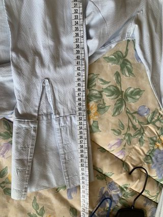 Elegante camisa azul claro mujer