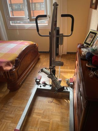 Grúa para personas con disminución de movilidad.