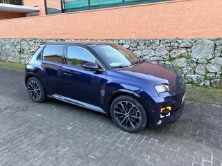 Renault 5 E-TECH 2025