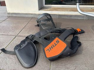 Desbrozadora STIHL FS 350 + Arnés y Máscara