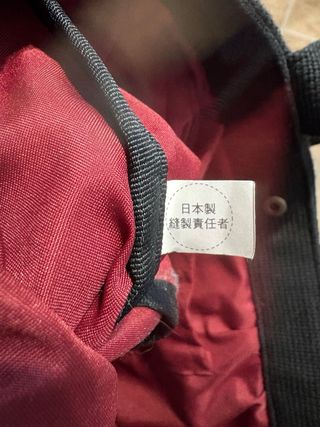 Bolso estampado con botones