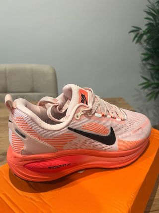 Zapatillas Nike Vomero 18 Rosa Naranja