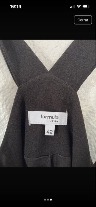 Vestido Negro Peto Corto