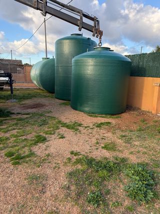 Depósito poliéster