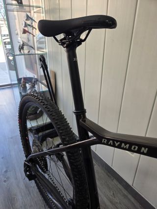 Bicicleta Raymon Carbono MTB
