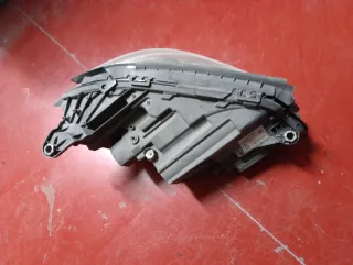 Faro Mercedes Clase E