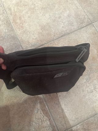 Riñonera Rip Curl Negra y Gris