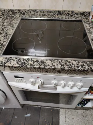 Vitrocerámica y horno Bosch