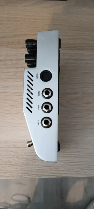 Pedal amplificador Two Notes Le Clean