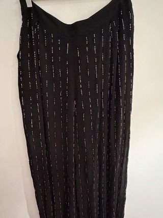Pantalón Zara gasa pedrería negro