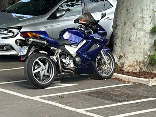 Honda VFR 800 Azul