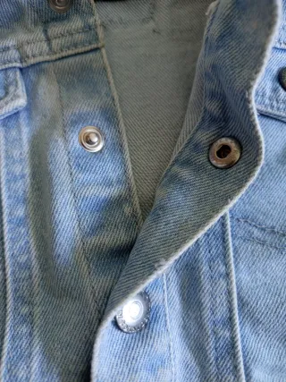 Chaqueta vaquera con capucha bebé