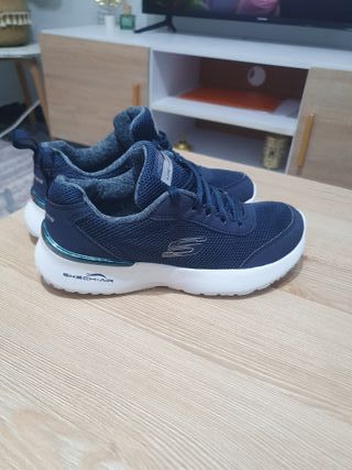 Skechers- Air -Dynamight -T35