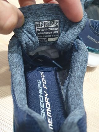 Skechers- Air -Dynamight -T35