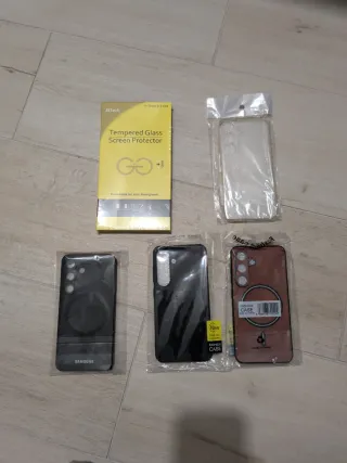 Pack Fundas y Protectores de pantalla Samsung S25