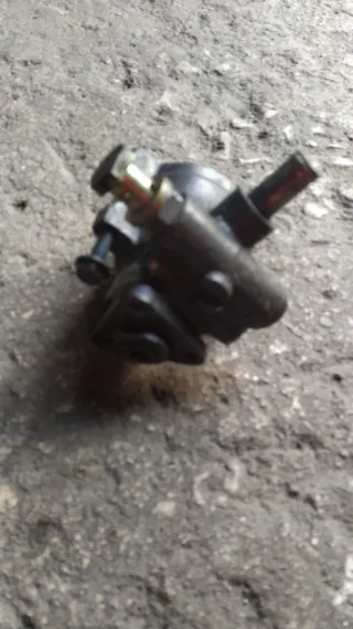 Bomba Dirección Asistida Audi A4 VW Passat AFN