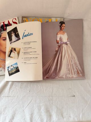 3 Revista vestidos de novia DEMETRIOS