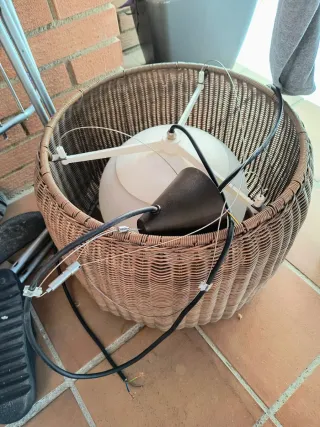 Lámpara de techo de mimbre