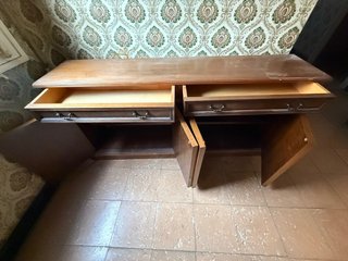 Mueble recibidor madera 2 puertas y 2 cajones