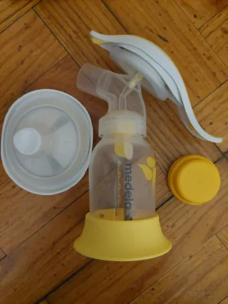 Sacaleches Medela Harmony + 32 Bolsas Leche