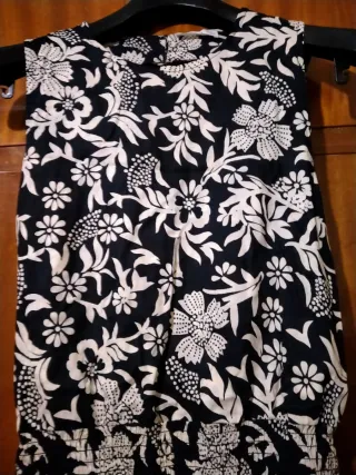 Vestido Mango Negro Estampado Flores