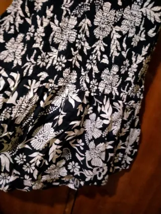 Vestido Mango Negro Estampado Flores