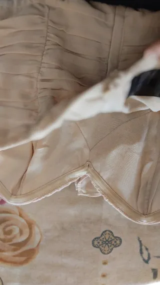 Abito donna beige con rouches