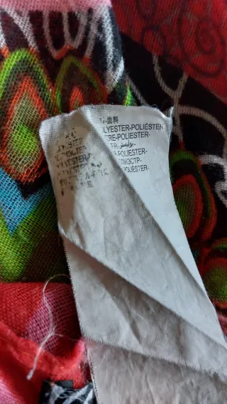 Sciarpa Desigual fantasia floreale tessuto leggero