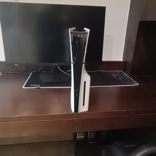 Playstation 5 con 2 mandos