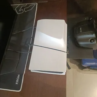 Playstation 5 con 2 mandos