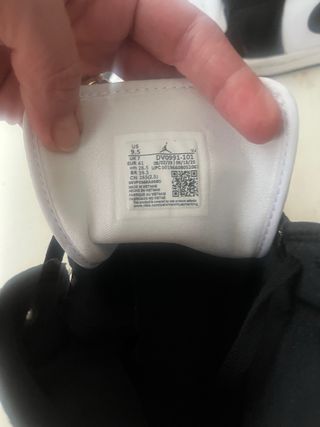 Zapatillas Jordan Air 1 mid Negras y Blancas