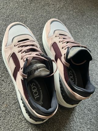 Zapatillas Tod's grises y rosas
