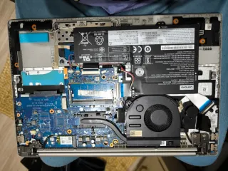 Portátil Lenovo para piezas