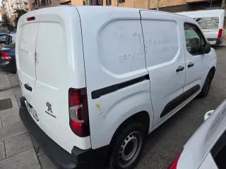 Peugeot Partner 2021