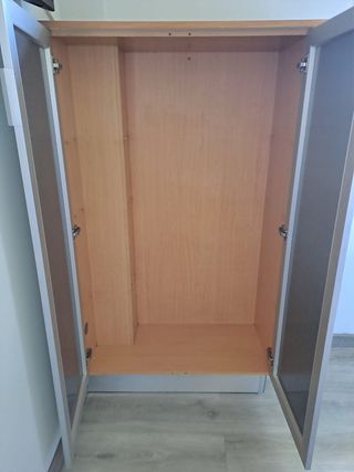 Mobile dispensa in legno e vetro