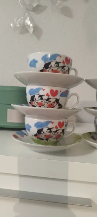 Tazas de café con vacas