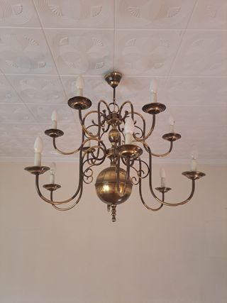 Lámpara de araña clásica dorada