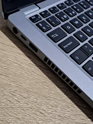 Portátil Dell i7 Táctil