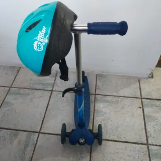Patinete infantil 3 ruedas azul +Casco infantil