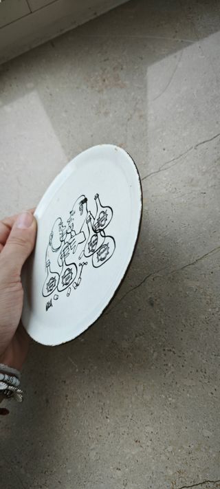 Sottobicchiere vintage con disegno umoristico