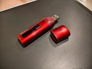 Walkman Sony MP3 NWZ B183F Rojo